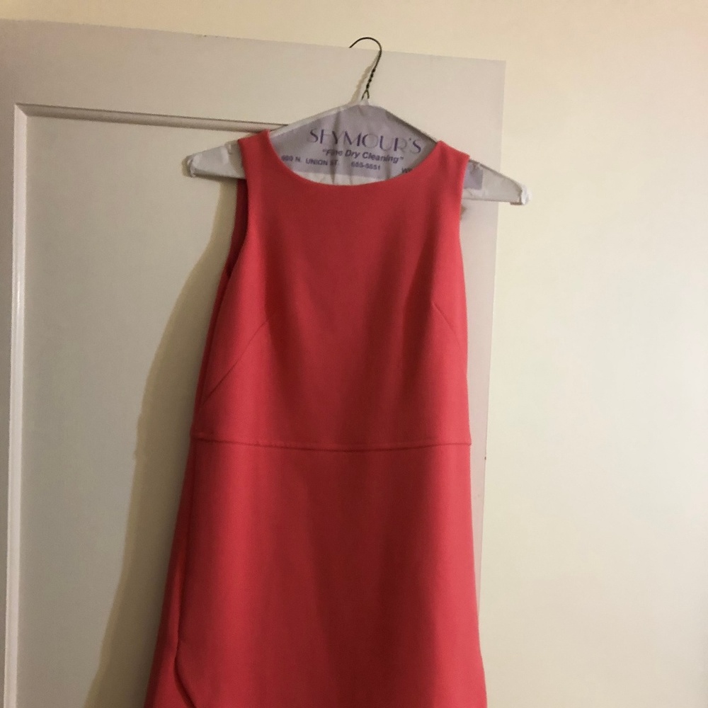 Sleveless coral dress